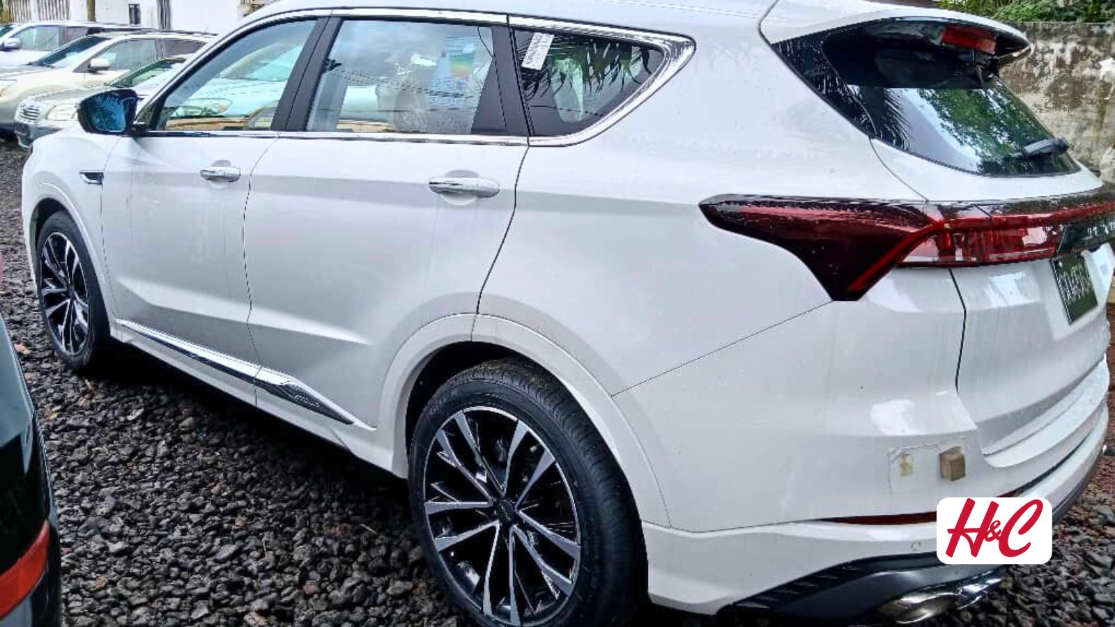 JETOUR X70 PLUS 2025 5 PLACES